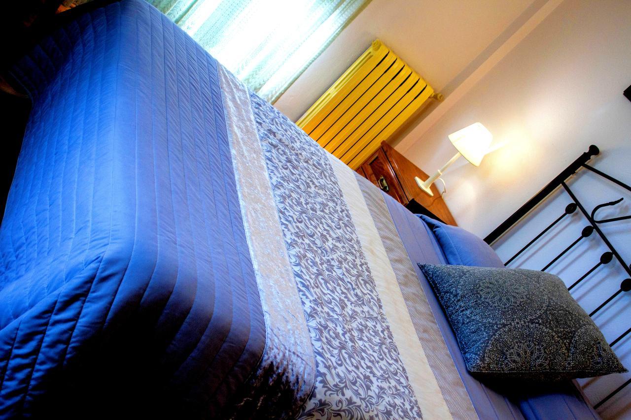 Hotel Los Angeles ซันติยานาเดลมาร์ ภายนอก รูปภาพ