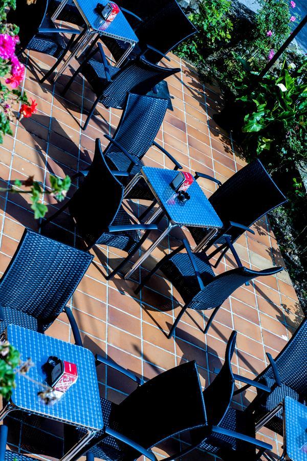 Hotel Los Angeles ซันติยานาเดลมาร์ ภายนอก รูปภาพ