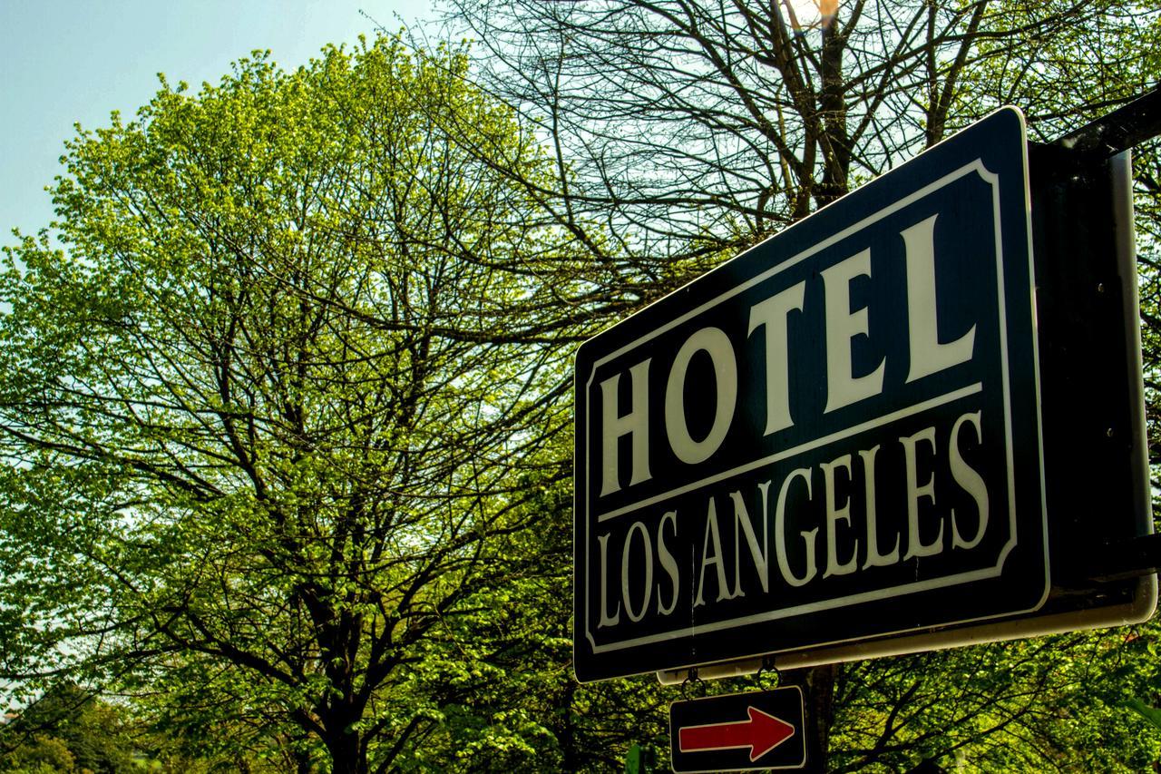 Hotel Los Angeles ซันติยานาเดลมาร์ ภายนอก รูปภาพ